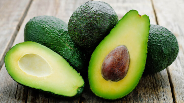 6-redenen-avocado-eten